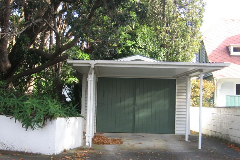 Photo of property in 49 Hautana Street, Woburn, Lower Hutt, 5010