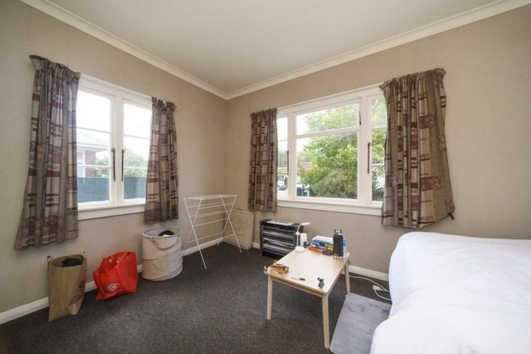 Photo of property in 629 Featherston Street, Roslyn, Palmerston North, 4414