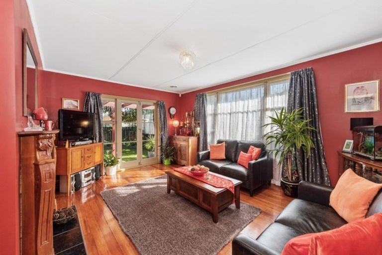 Photo of property in 53 Montgomery Crescent, Bader, Hamilton, 3206