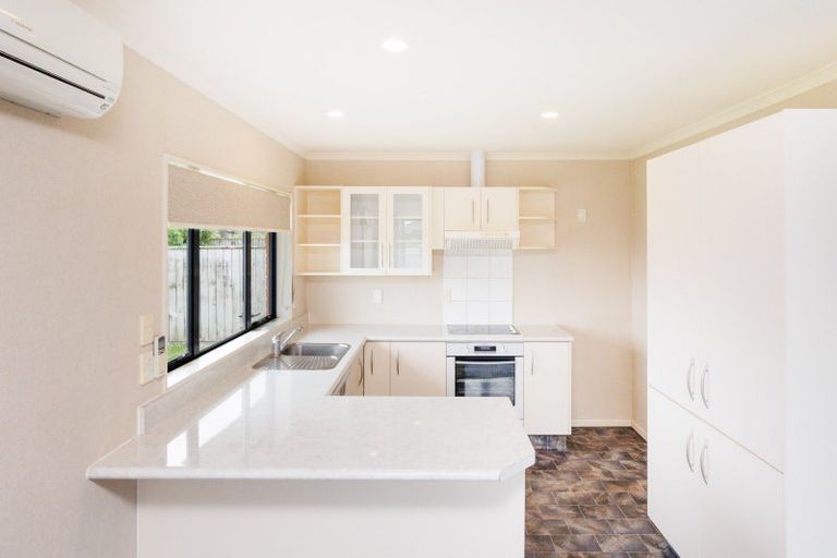 Photo of property in 38 Parnell Heights Drive, Kelvin Grove, Palmerston North, 4414