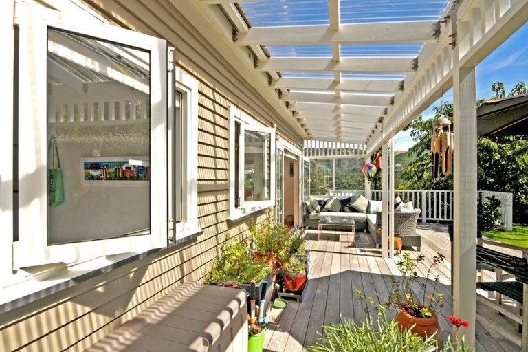 Photo of property in 57 Crofton Road, Ngaio, Wellington, 6035