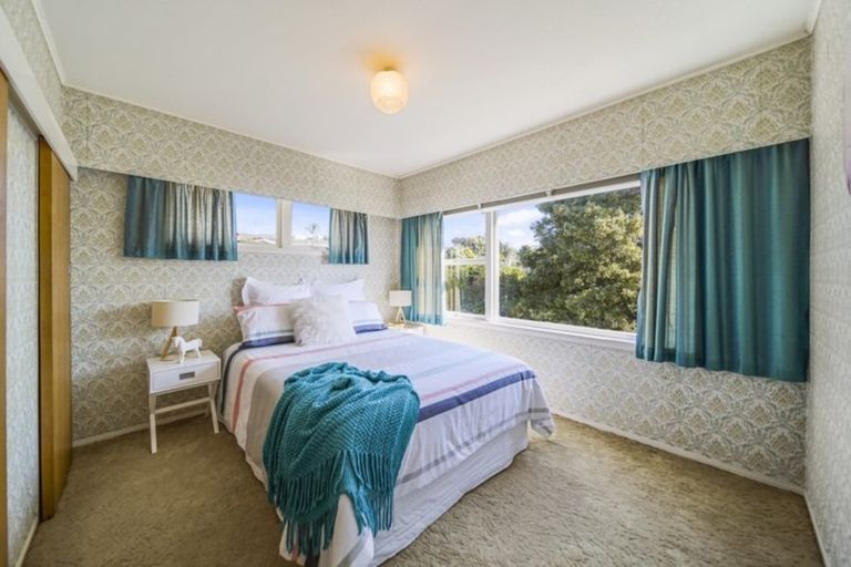 Photo of property in 10 Gerwyn Place, Pakuranga Heights, Auckland, 2010