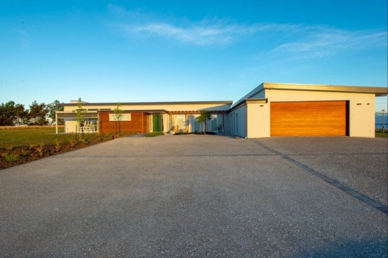 Photo of property in 11 Aporo Road, Ruby Bay, Upper Moutere, 7173