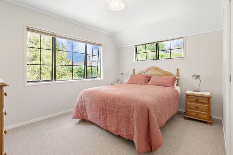 Photo of property in 12 Cumbrian Place, Conifer Grove, Takanini, 2112