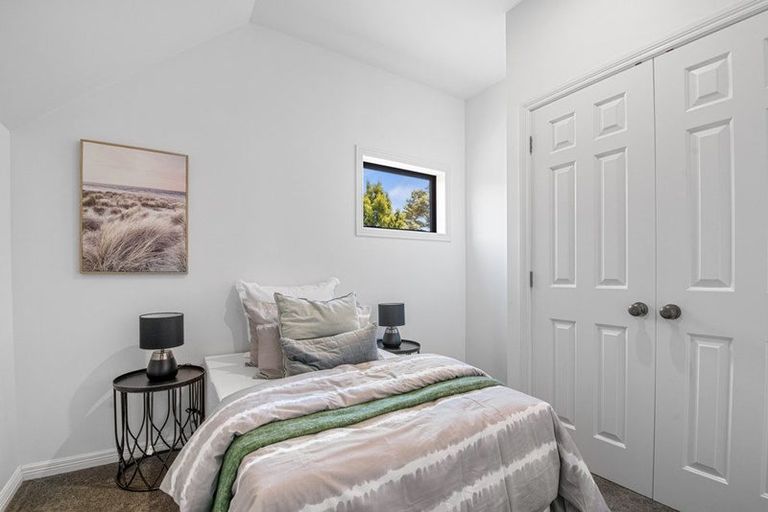 Photo of property in 1034 Scenic Drive North, Swanson, Auckland, 0816