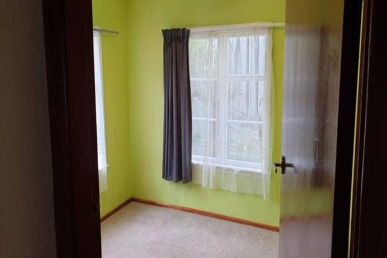 Photo of property in 22 Duncan Street, Tawa, Wellington, 5028