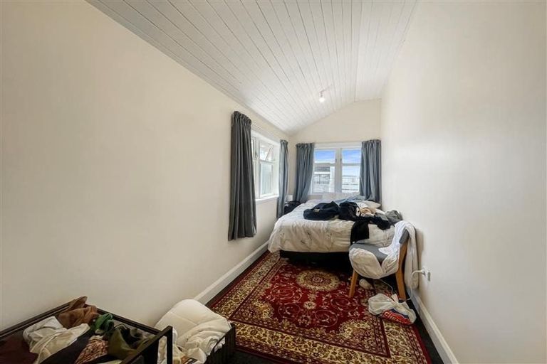 Photo of property in 17 Hankey Street, Mount Cook, Wellington, 6011