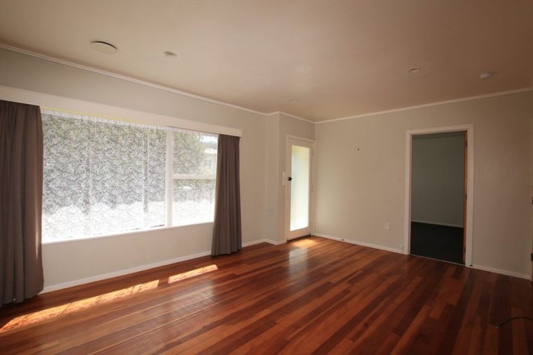 Photo of property in 3/13 Otakau Road, Milford, Auckland, 0620