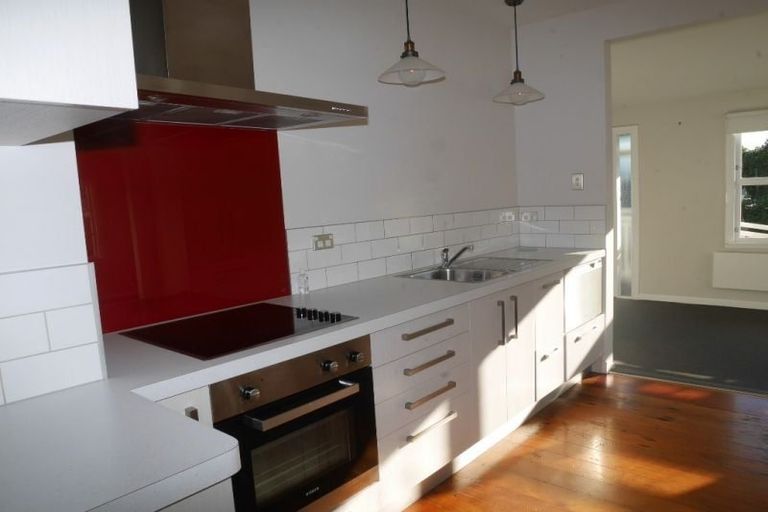 Photo of property in 179 Raumati Road, Raumati Beach, Paraparaumu, 5032