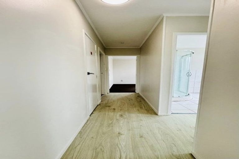 Photo of property in 26 Clyma Place, Massey, Auckland, 0614