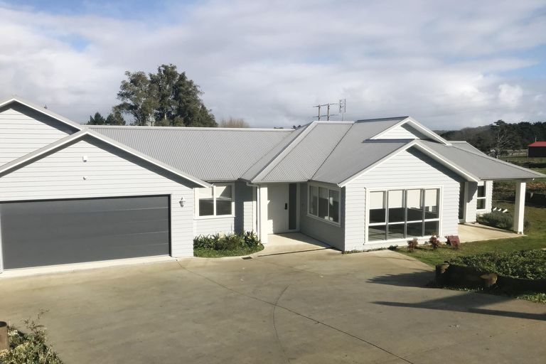 Photo of property in 6 Mcintosh Drive, Pokeno, 2471