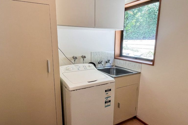 Photo of property in 1/20a Main Road, Mount Pleasant, Christchurch, 8081