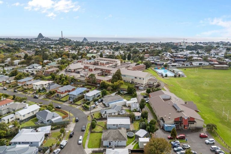 Photo of property in 31 Trafalgar Street, Westown, New Plymouth, 4310