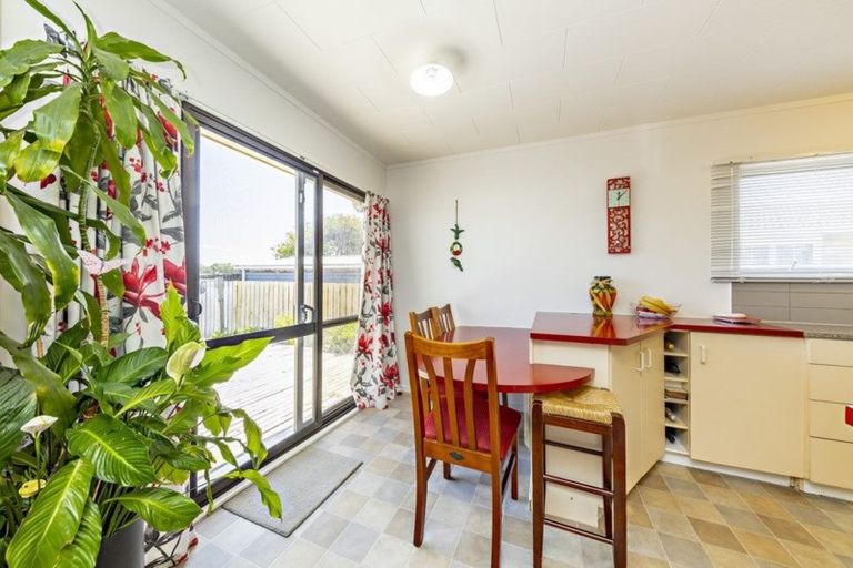 Photo of property in 175 Mahia Road, Wattle Downs, Auckland, 2103
