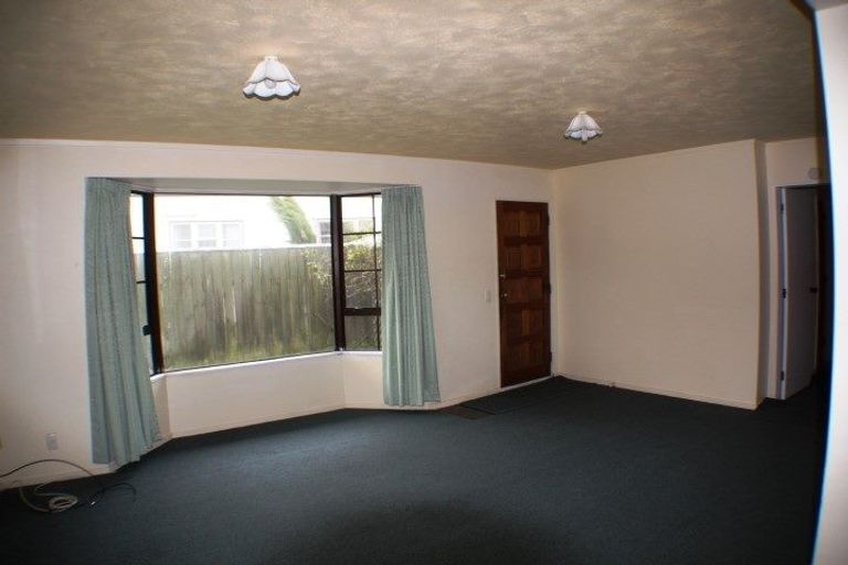 Photo of property in 2/92-94 Copeland Street, Epuni, Lower Hutt, 5011