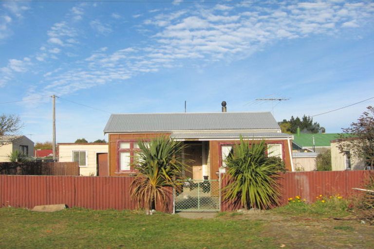 Photo of property in 7 Fairfax Street, Kakanui, Oamaru, 9495