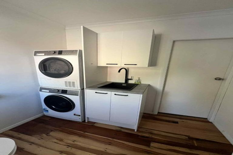 Photo of property in 58 Berkley Avenue, Hillcrest, Hamilton, 3216