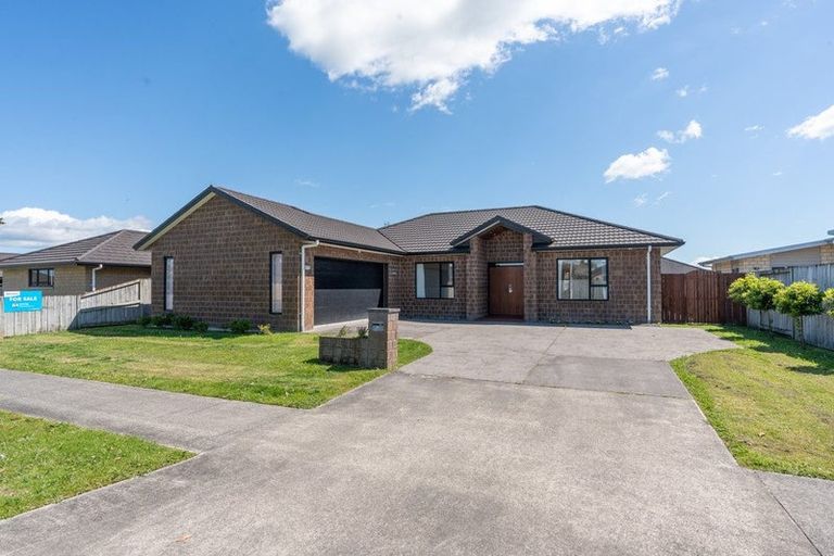 Photo of property in 11 Sirius Crescent, Rototuna North, Hamilton, 3210
