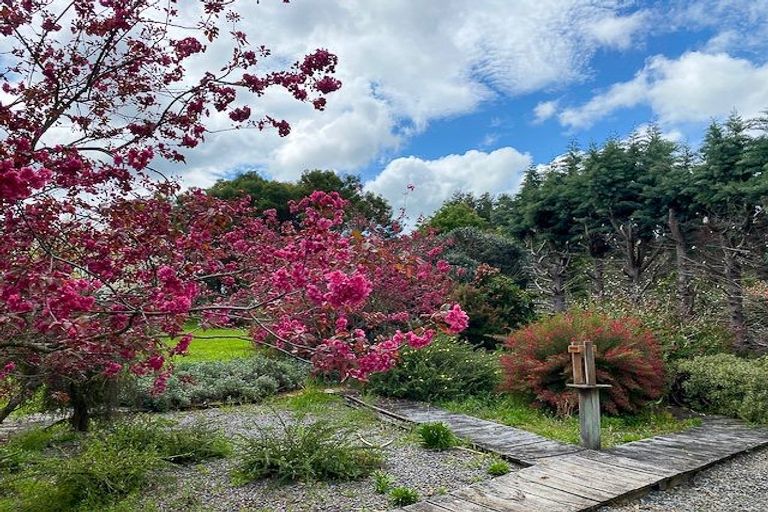 Photo of property in 265 No 1 Line, Tauwharenikau, Featherston, 5771