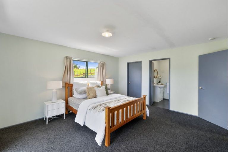 Photo of property in 2214 Cove Road, Mangawhai, Kaiwaka, 0573