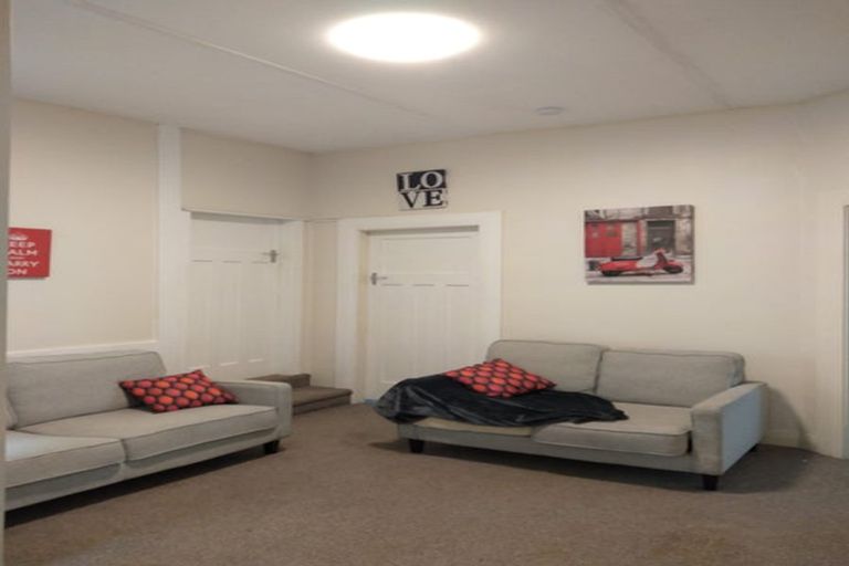 Photo of property in 24 Raroa Road, Kelburn, Wellington, 6012