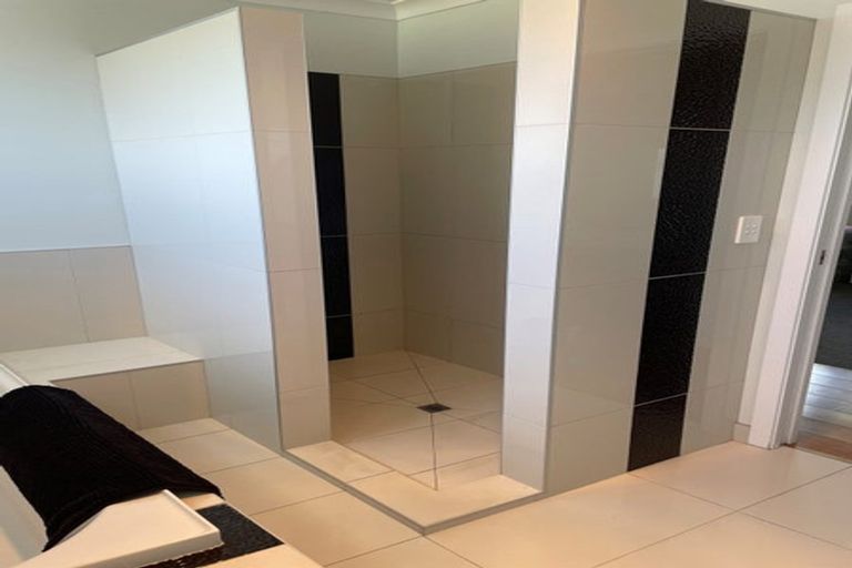 Photo of property in 114 Chartwell Avenue, Whangamata, 3620