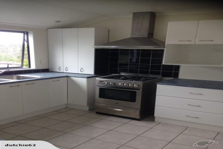 Photo of property in 115 Vipond Road, Stanmore Bay, Whangaparaoa, 0932