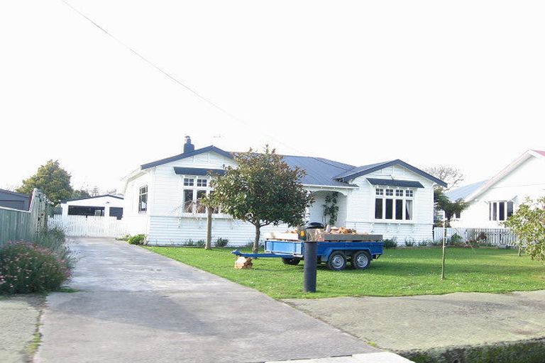 Photo of property in 26 Wellington Street, Feilding, 4702
