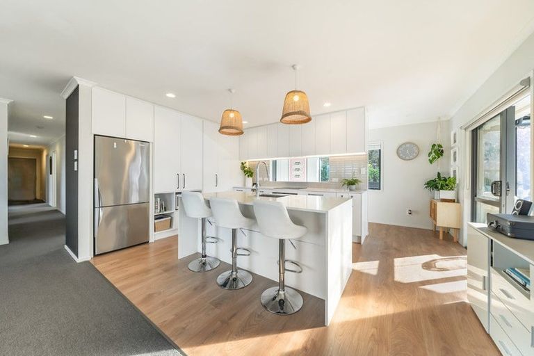 Photo of property in 23 Percy Kinsman Crescent, Riverstone Terraces, Upper Hutt, 5018