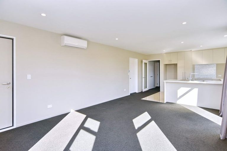 Photo of property in 21b Te Whenu Crescent, Marshland, Christchurch, 8083