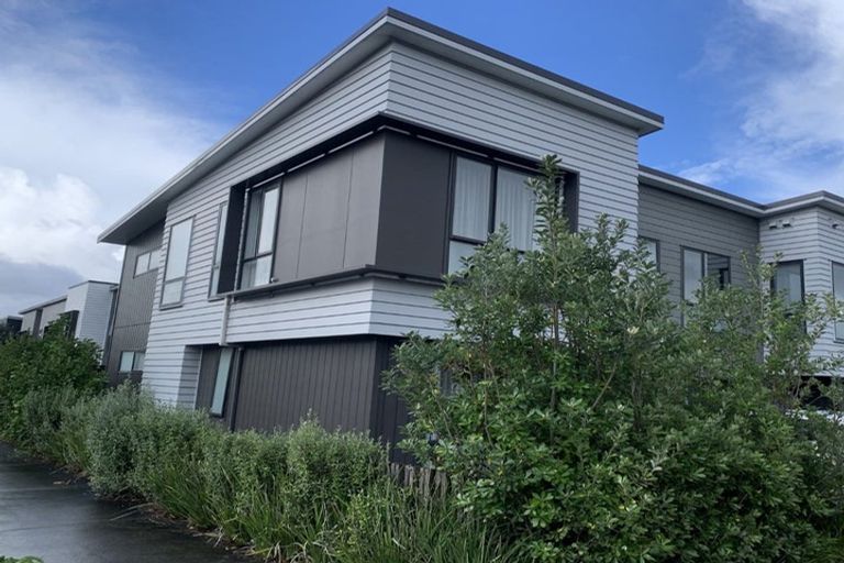 Photo of property in 21 Eyton Kay Road, Hobsonville, Auckland, 0616