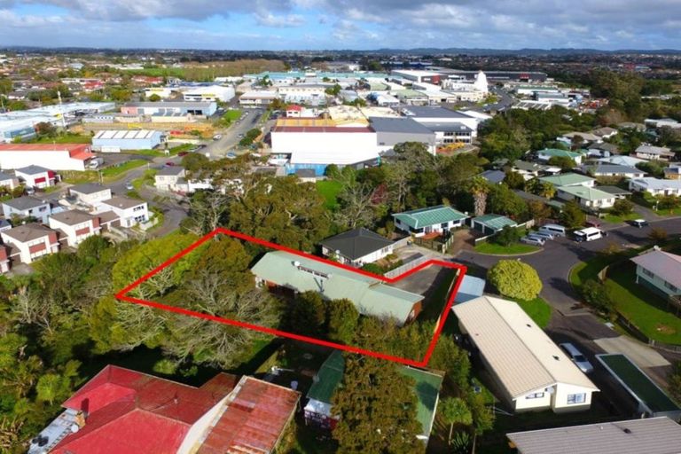 Photo of property in 13 Kinvig Place, Ranui, Auckland, 0612