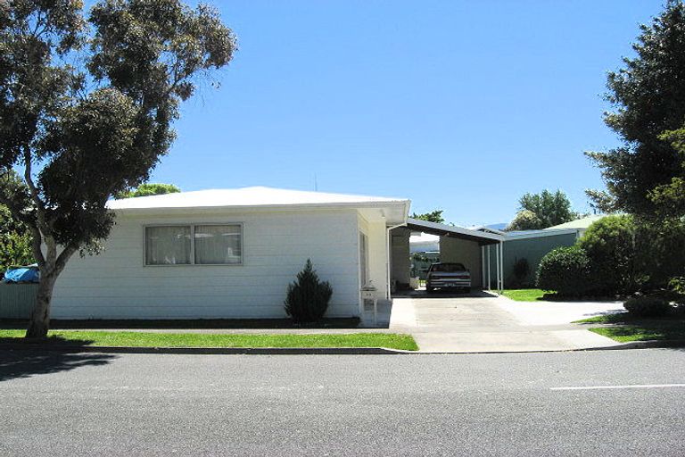 Photo of property in 32 Holdaway Street, Riversdale, Blenheim, 7201