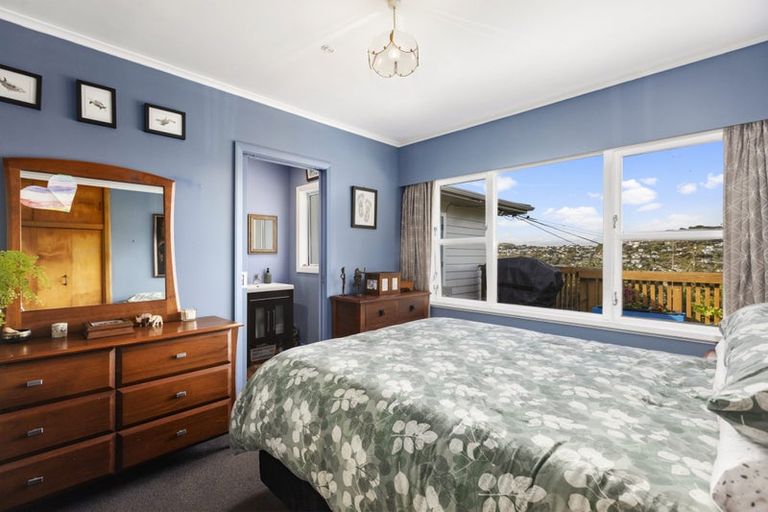 Photo of property in 66 Frankmoore Avenue, Johnsonville, Wellington, 6037