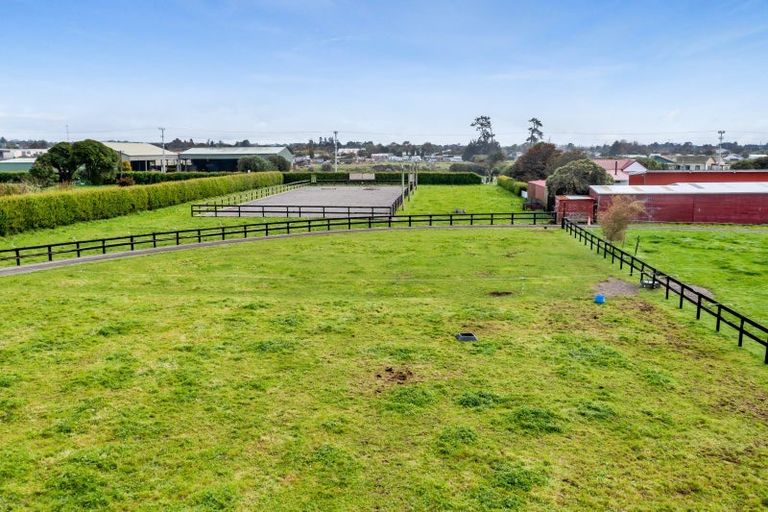 Photo of property in 121 Warwick Road, Stratford, 4391