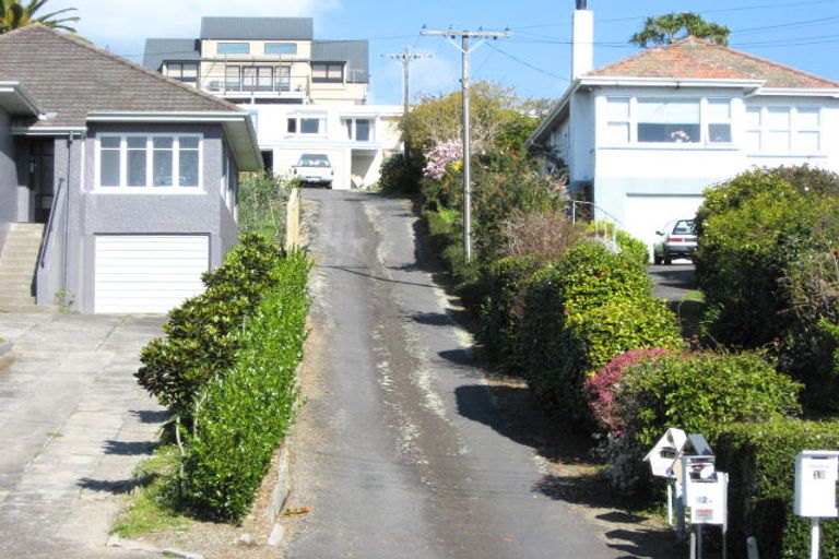 Photo of property in 12b Rimu Street, Strandon, New Plymouth, 4312