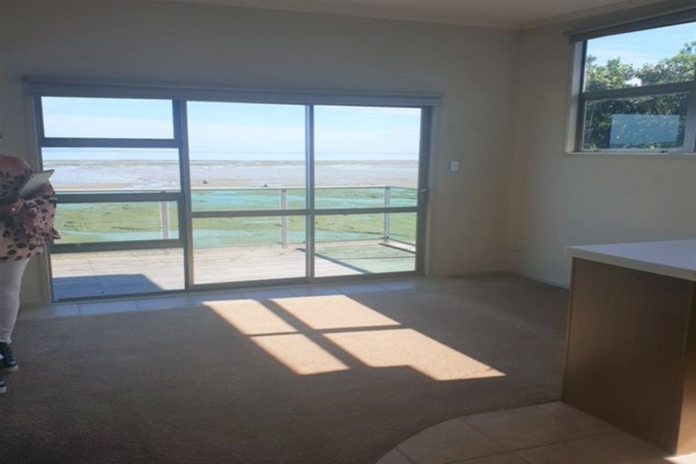 Photo of property in 89a Torkar Road, Clarks Beach, 2122