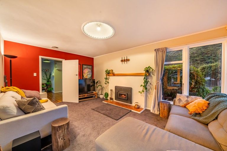 Photo of property in 45 Black Beech Street, Birchville, Upper Hutt, 5018
