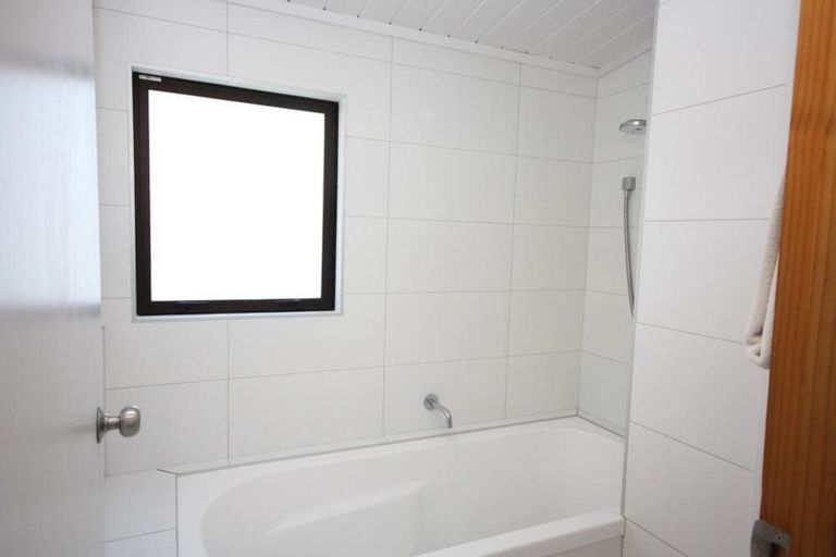 Photo of property in 130 Tirohanga Drive, Whangamata, 3620