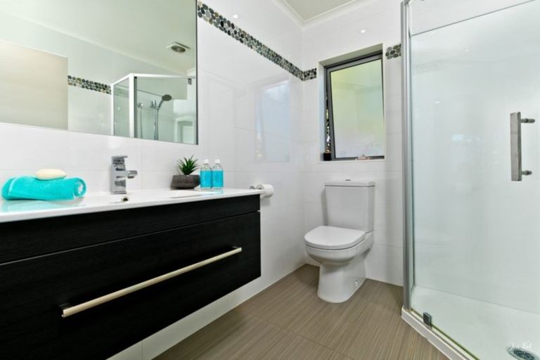 Photo of property in 161a Deep Creek Road, Torbay, Auckland, 0630