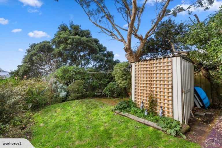 Photo of property in 1 Pitarua Street, Thorndon, Wellington, 6011
