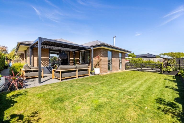 Photo of property in 83 Willowside Place, Amberley, 7410