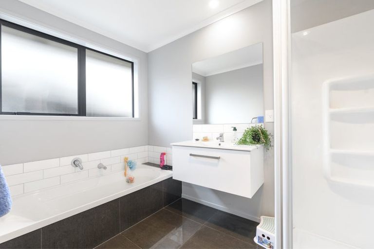 Photo of property in 18 Raby Lane, Pyes Pa, Tauranga, 3112