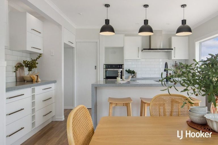 Photo of property in 8 Scarborough Road, Waihi Beach, 3611