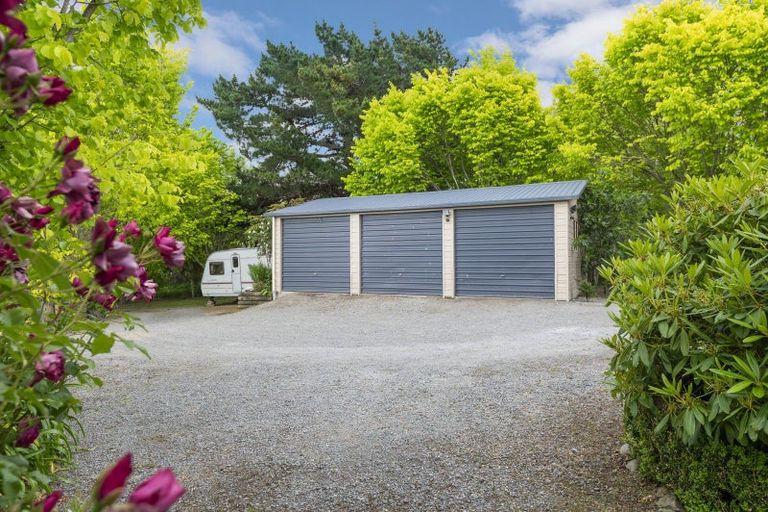 Photo of property in 2 Somerset Drive, Oxford, 7495