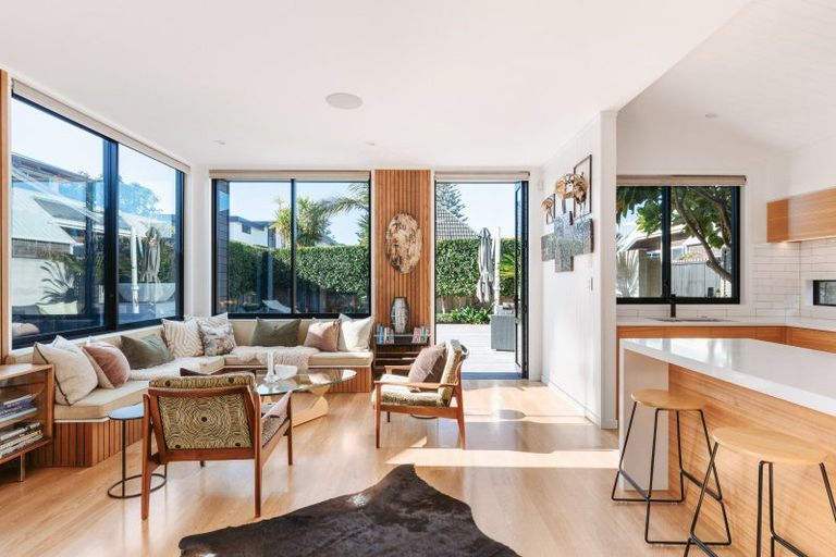 Photo of property in 21 Te Ngaio Road, Mount Maunganui, 3116