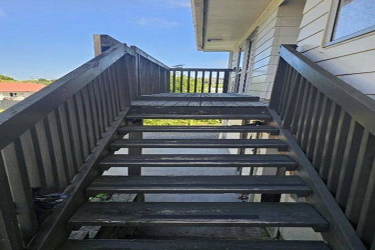 Photo of property in 30 Bellringer Road, Massey, Auckland, 0614