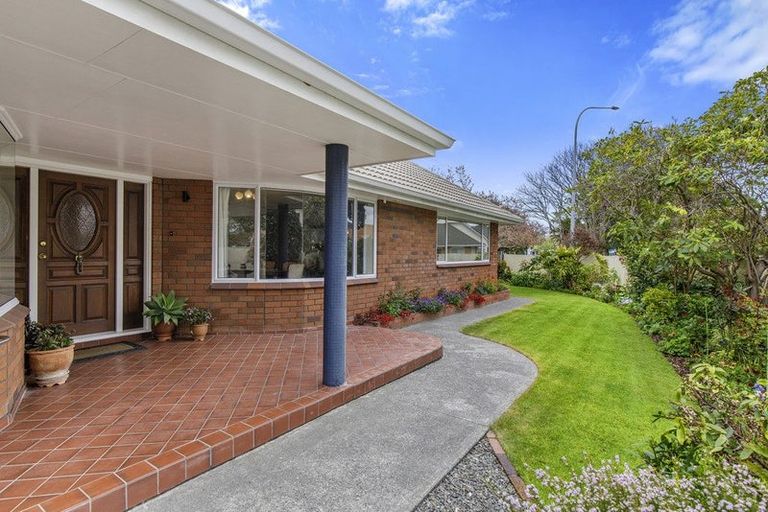 Photo of property in 2 Bloomfield Terrace, Hutt Central, Lower Hutt, 5010