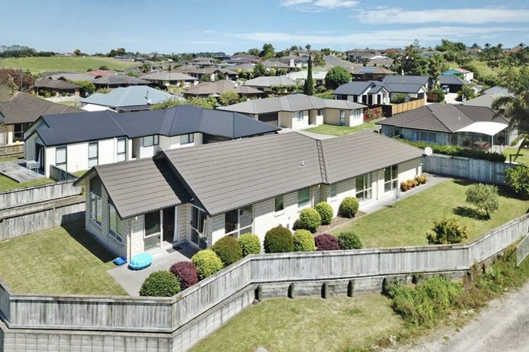 Photo of property in 8a Cannell Farm Drive, Te Puke, 3119