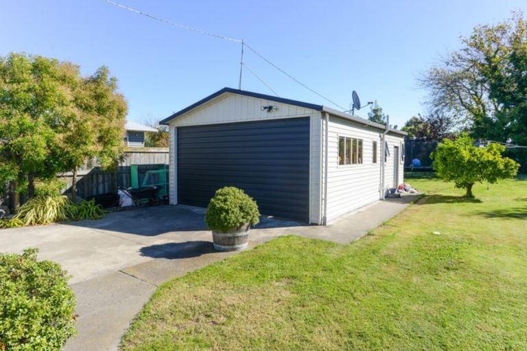 Photo of property in 35 Napier Street, Jervoistown, Napier, 4112